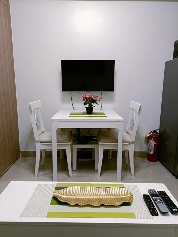 Home Away From Home มะนิลา ภายนอก รูปภาพ